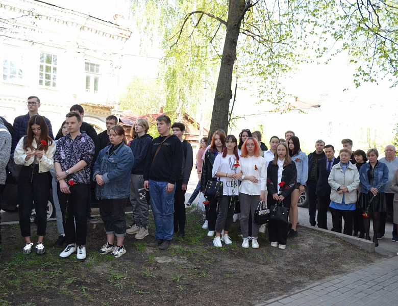 Митинг, посвящённый открытию мемориальной доски Старчкову Александру Ивановичу.