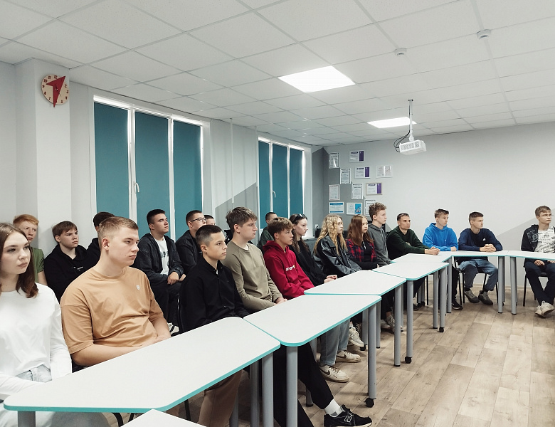 Просмотр патриотического фильма «Через века — помните!»
