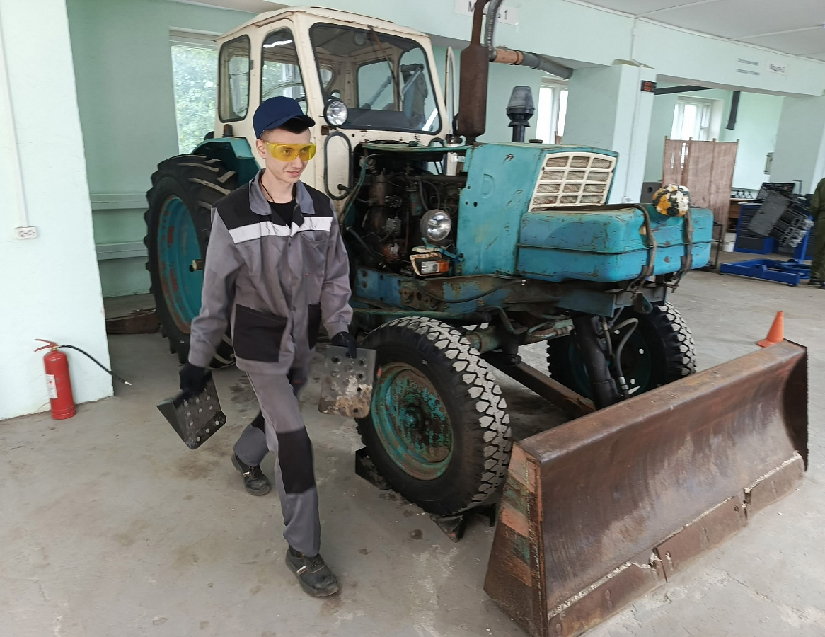 Завершение испытаний для будущих механиков!