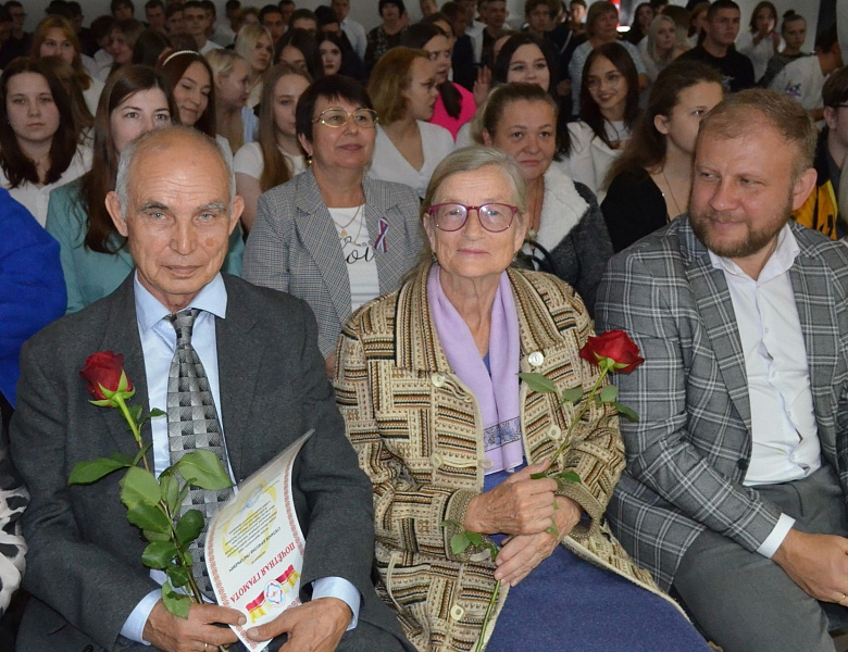 Встреча ветеранов педагогического труда: традиция, объединяющая поколения