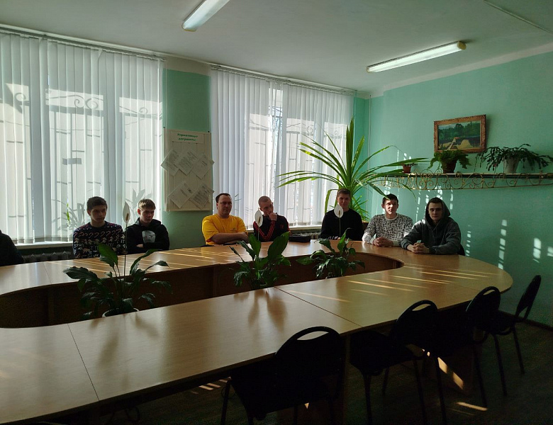 Видеоконференция с преподавателем Военной академии радиационной, химической и биологической защиты