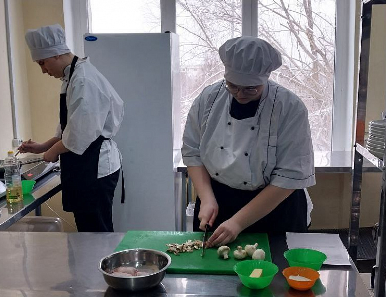 Открытый урок на тему «Приготовление куриных рулетов с грибами»