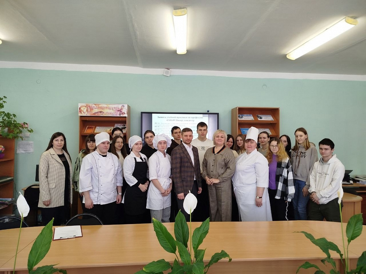 Открытая защита отчетов прохождения учебной практики студентов 
