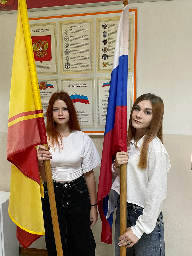 Вынос флагов 12 октября