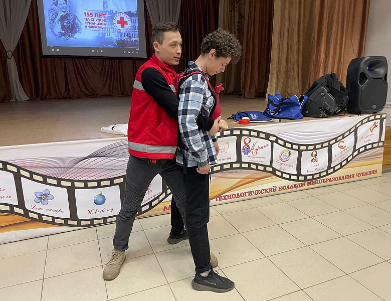 Обучение навыкам оказания первой помощи