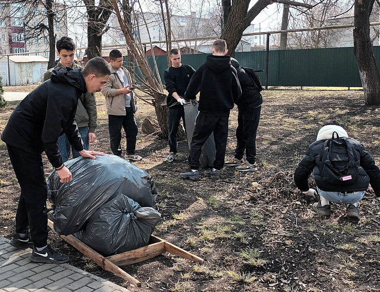 Одна команда — одна цель! Чистота природы в наших руках.