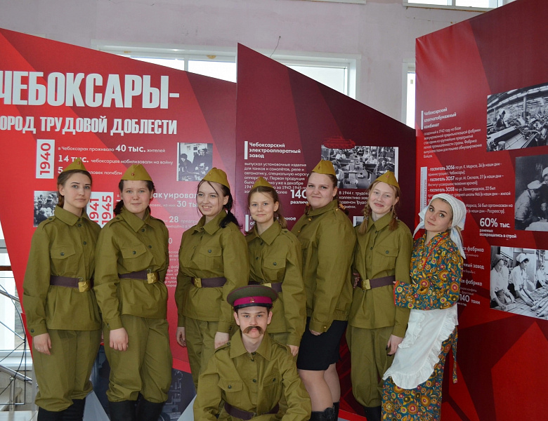 Студенческая театральная студия "Разные лица"