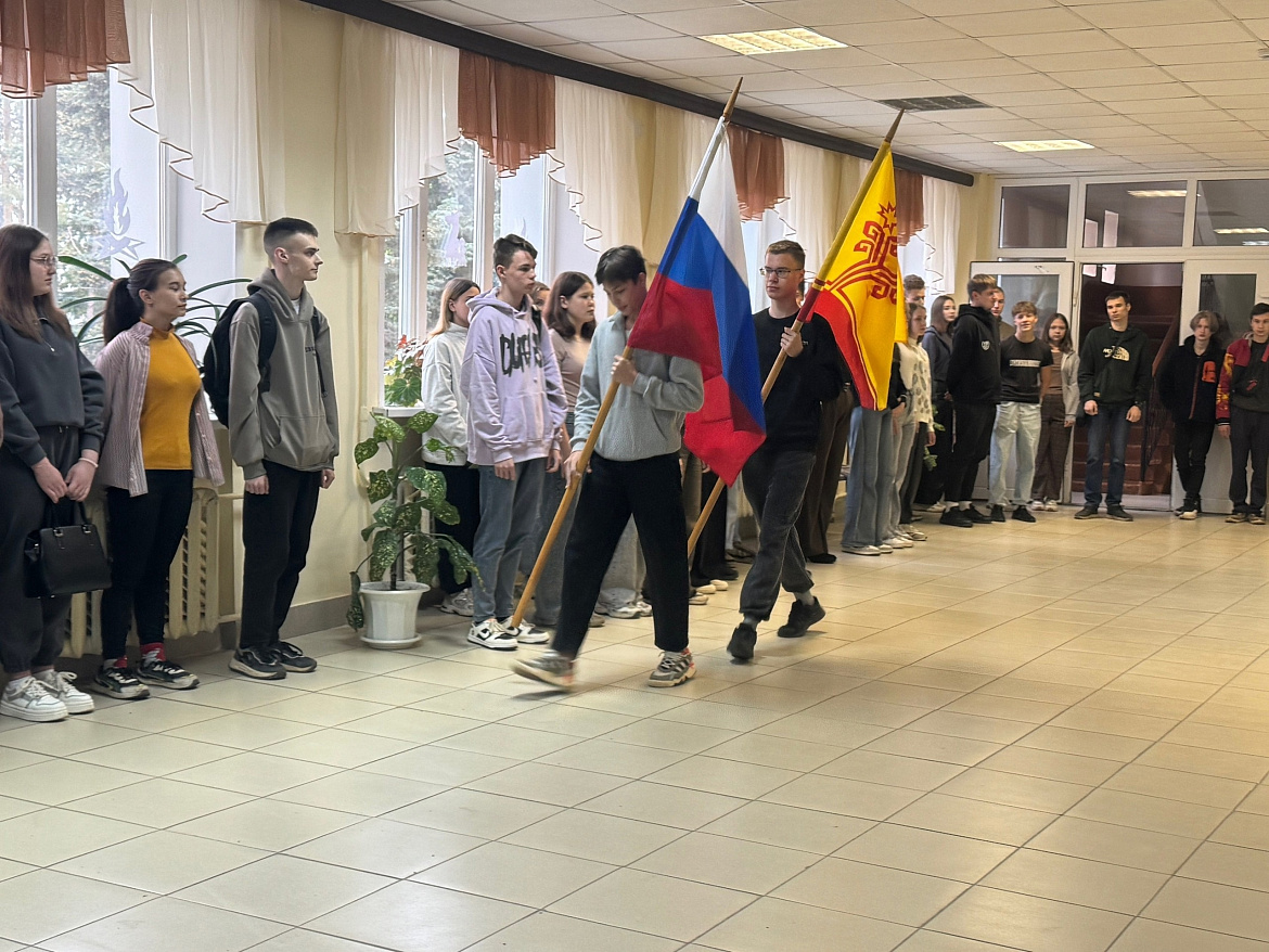 Вынос флагов 12 мая