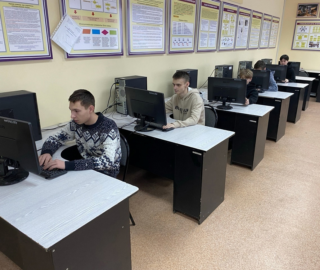 Завершился внутренний отбор  по компетенции "Веб-технологии"