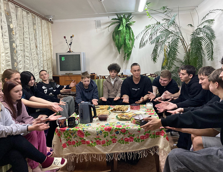 Отметили Масленицу в общежитии